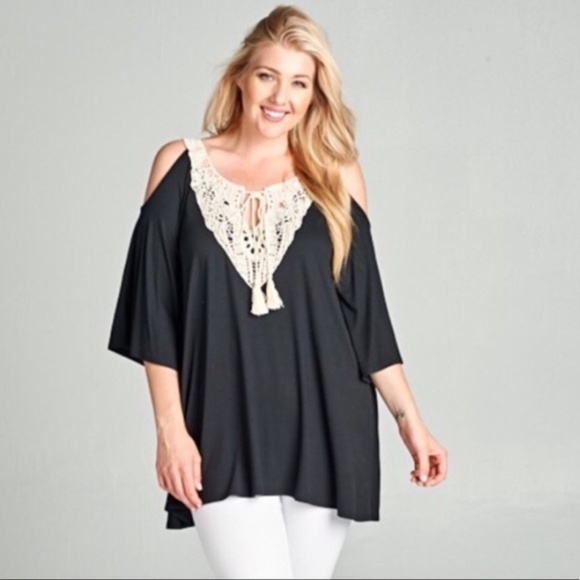 LAST 3 SHIRT! Plus Size Open Shoulder Lace Tunic - Picture 1 of 4